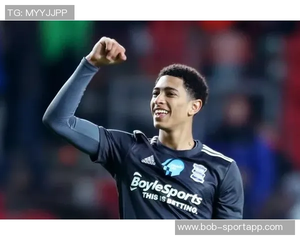 曼联密切关注小贝林厄姆动态有意明年一月租借他